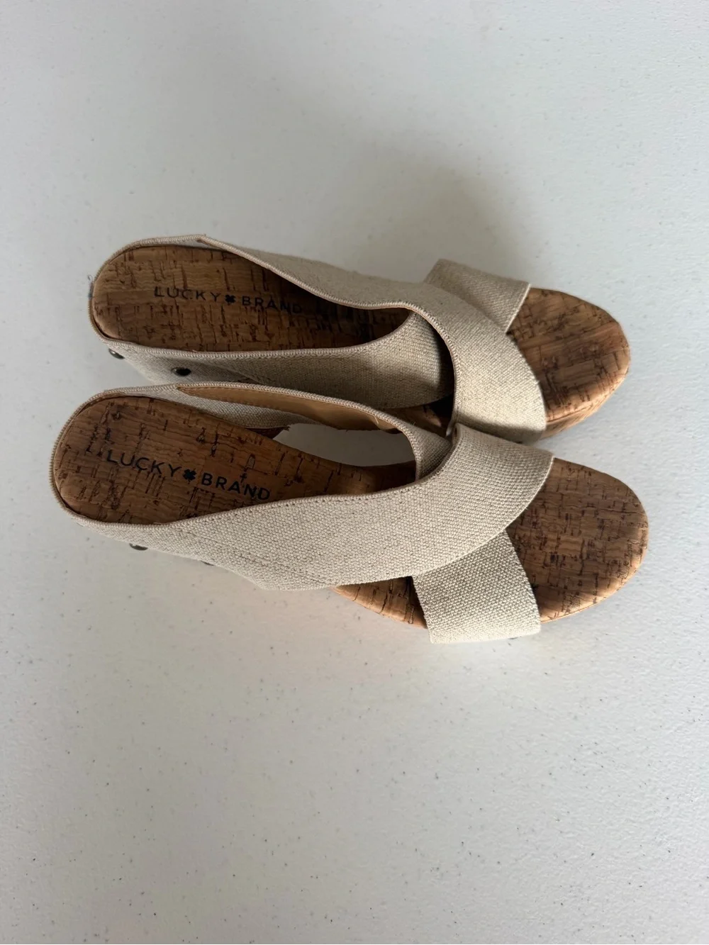 Lucky Brand light neutral